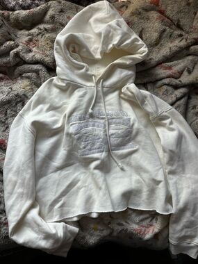 Levi's Women's Cream Cropped Hoodie with Embroidered Logo